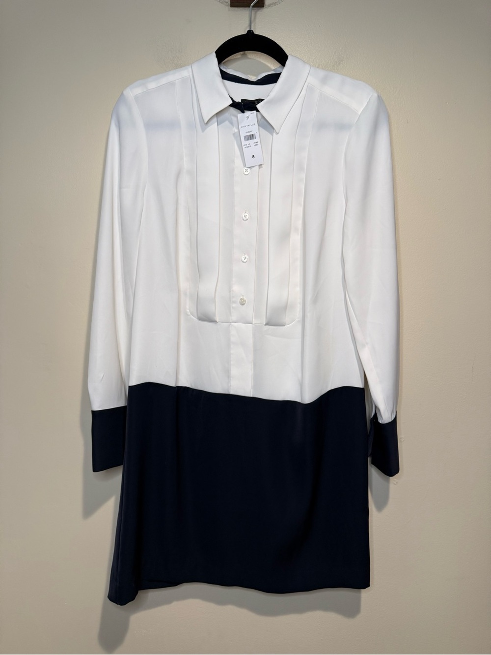 Ann Taylor White and Navy Colorblock Mini Dress